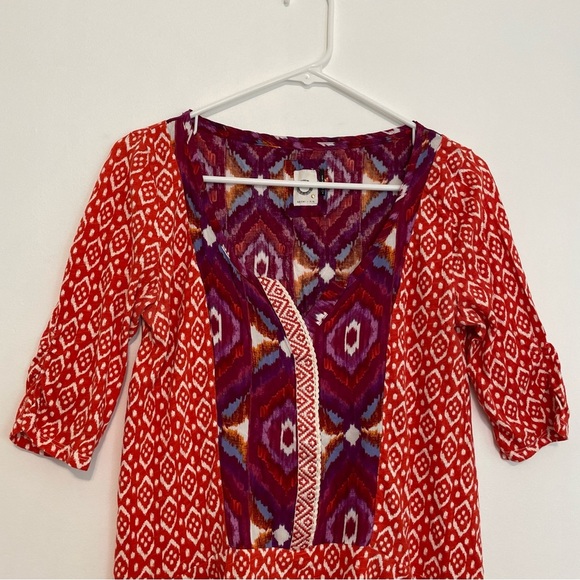 ANTHROPOLOGIE AKEMI KIN Ikat Split Neck Top Orange / Red Aztec Embroidered Boho - Picture 5 of 16
